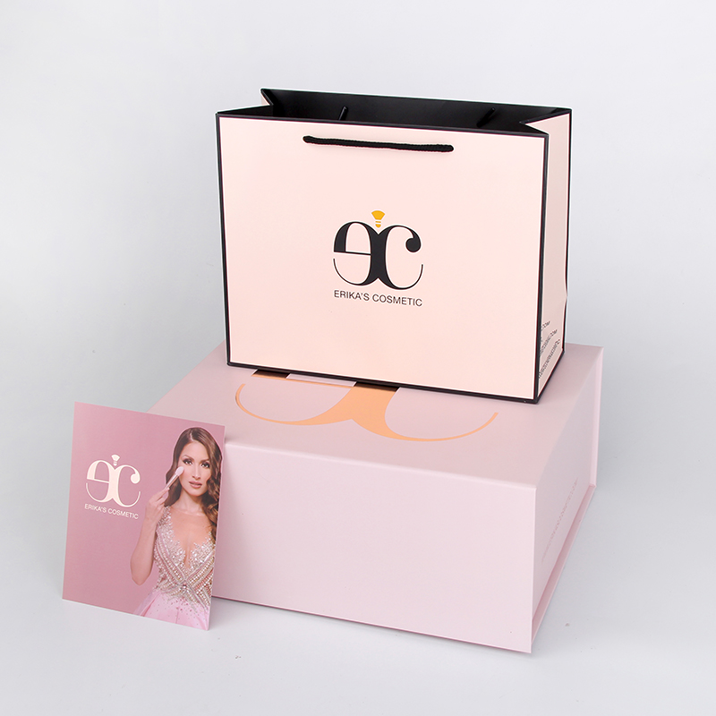 Small Details, Big Difference: Personalization in Cosmetics Packaging Boxes